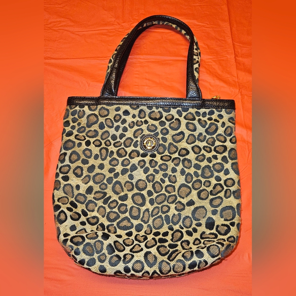 LA Tour Eiffel Leopard Print w/Black Leather Trim/Handles Soft Suede Lining EUC